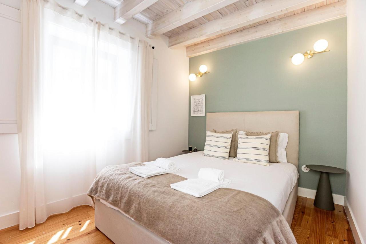 D. Joao IV Apartments By Lovelystay OOporto Exterior foto